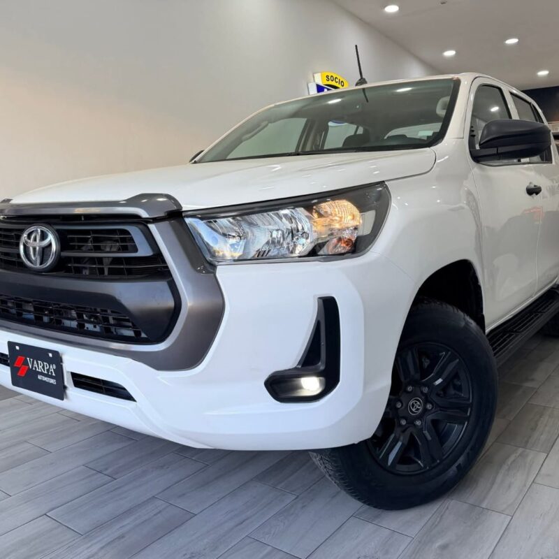HILUX SR